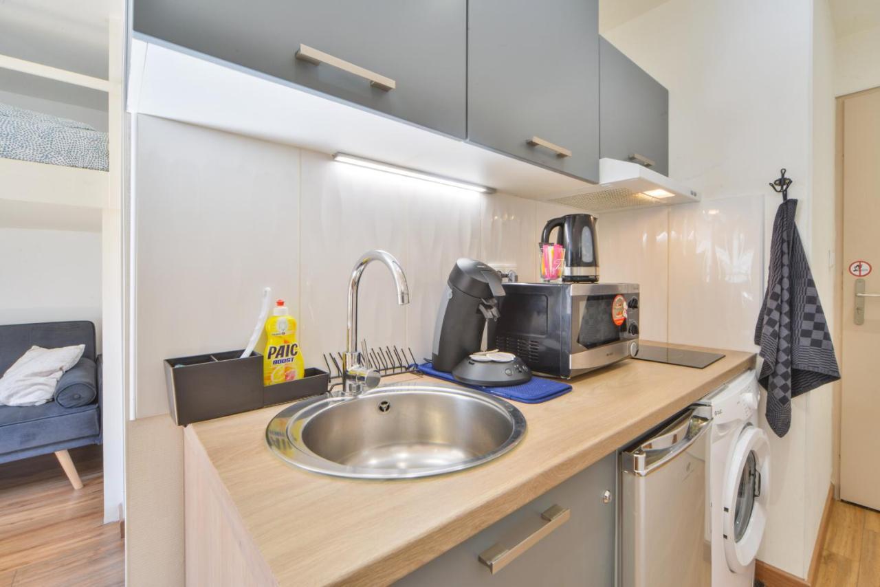 Fly Away Apartment Бурж Екстериор снимка