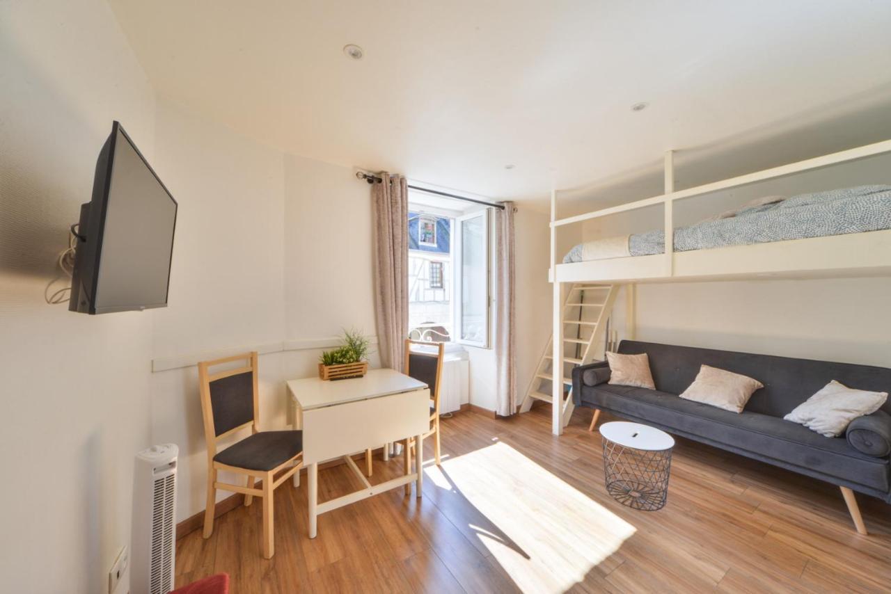 Fly Away Apartment Бурж Екстериор снимка