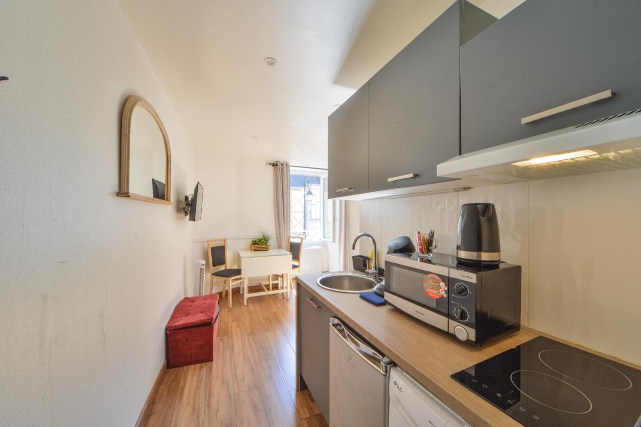 Fly Away Apartment Бурж Екстериор снимка